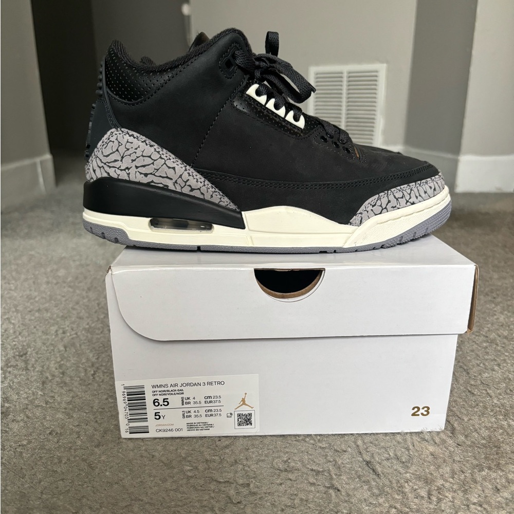 Women’s Jordan 3